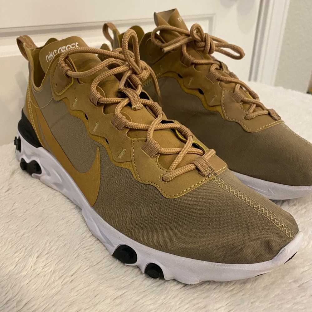 NIKE React Element 55 - Metallic Gold